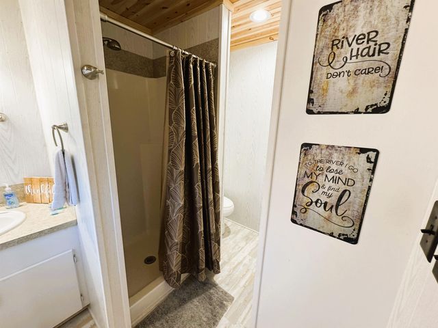 894 Vaughn Road, Glenwood, AR 71943