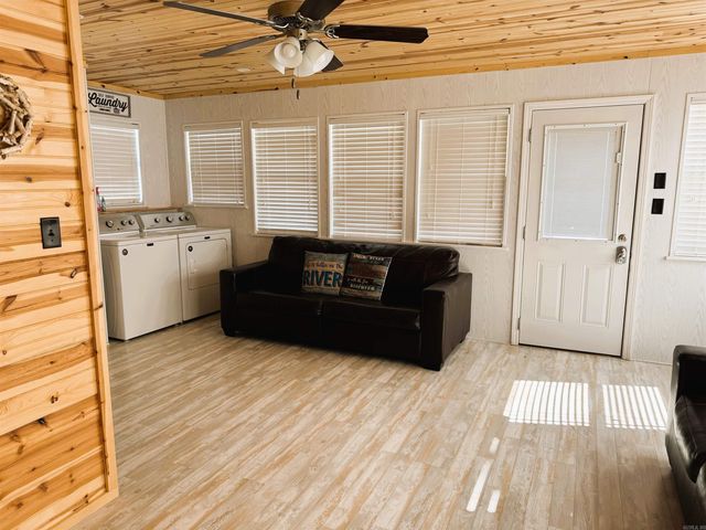 894 Vaughn Road, Glenwood, AR 71943