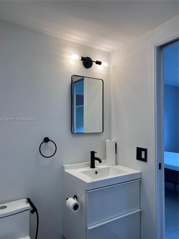 300 NE 20th St 406, Boca Raton, FL 33431