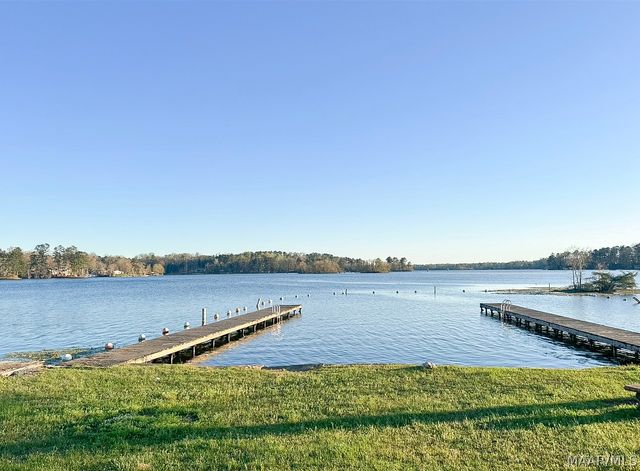 760 Jordan Lake Road, Titus, AL 36080