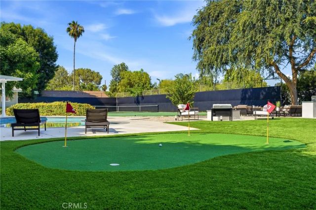 22637 Erwin Street, Woodland Hills, CA 91367