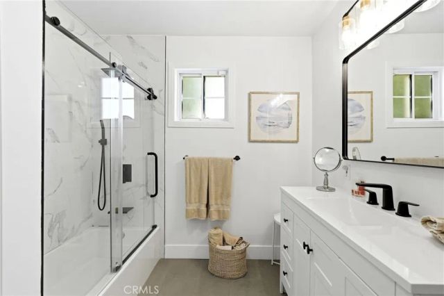 22637 Erwin Street, Woodland Hills, CA 91367