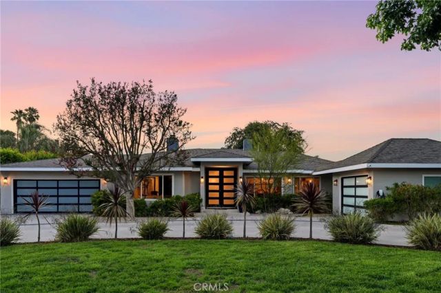 22637 Erwin Street, Woodland Hills, CA 91367