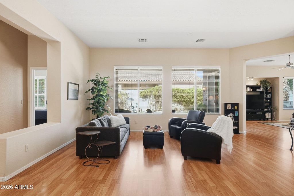 6796 W Abraham Lane, Glendale, AZ 85308 — photo 4