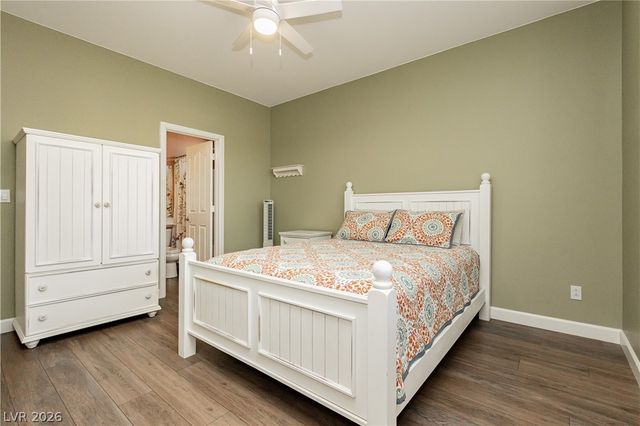 8932 Mannix Court, Las Vegas, NV 89143