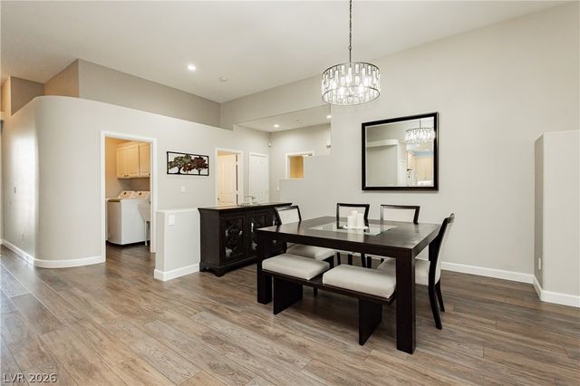 8932 Mannix Court, Las Vegas, NV 89143