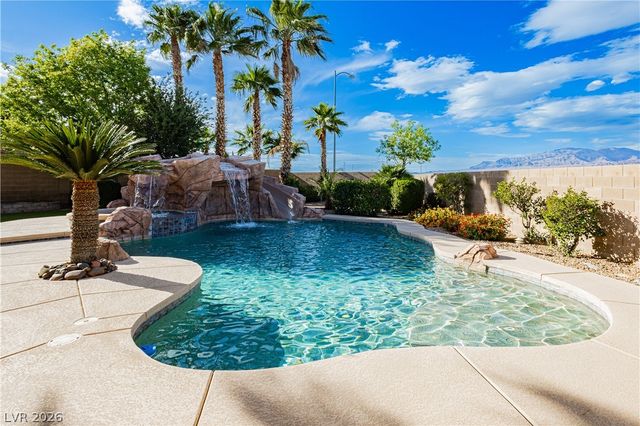 8932 Mannix Court, Las Vegas, NV 89143