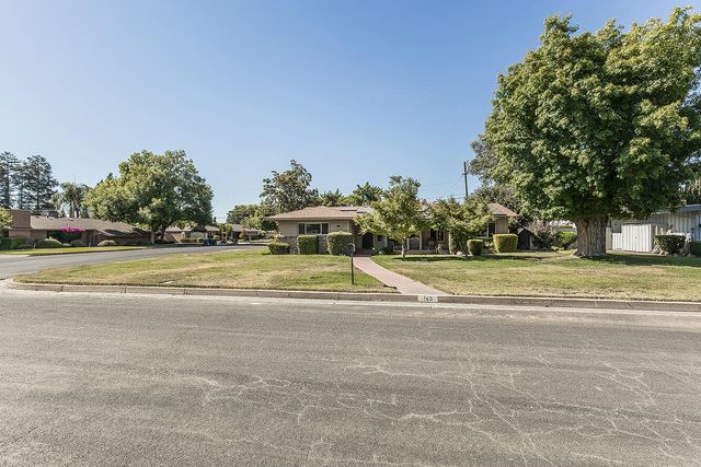 145 N Park Drive, Madera, CA 93637