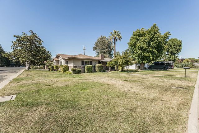 145 N Park Drive, Madera, CA 93637