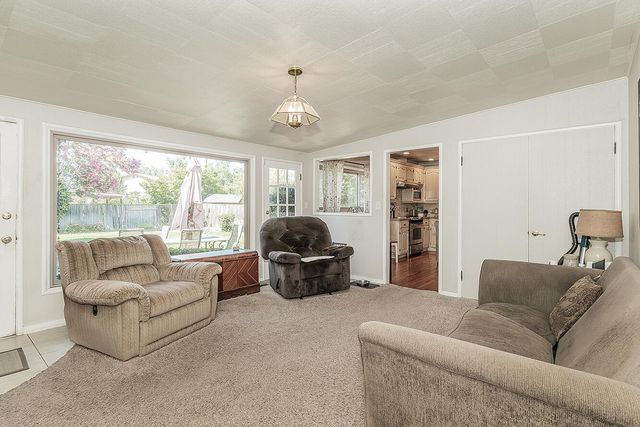 145 N Park Drive, Madera, CA 93637