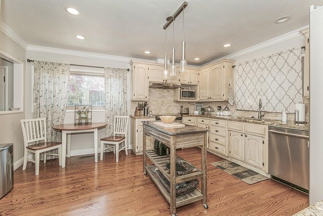 145 N Park Drive, Madera, CA 93637