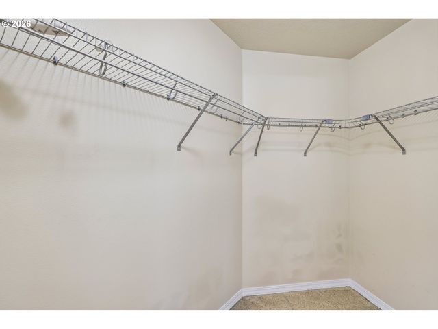 2137 N LEGACY Dr, Newberg, OR 97132