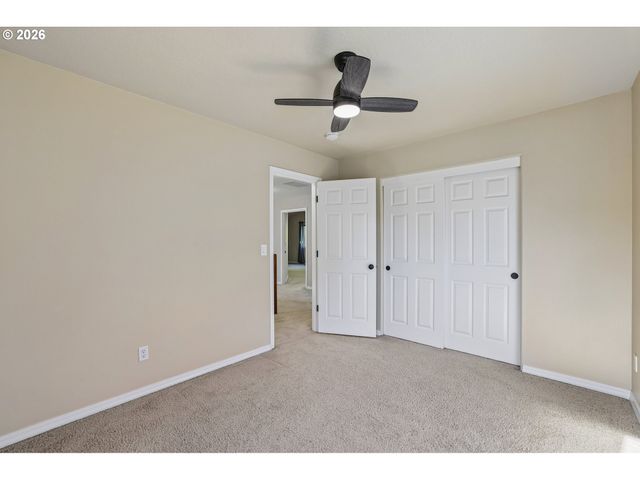 2137 N LEGACY Dr, Newberg, OR 97132