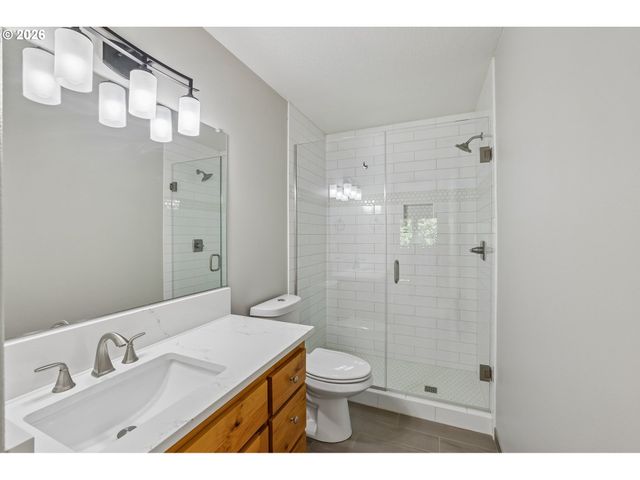 2137 N LEGACY Dr, Newberg, OR 97132