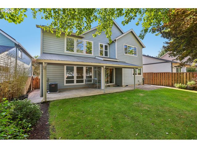 2137 N LEGACY Dr, Newberg, OR 97132