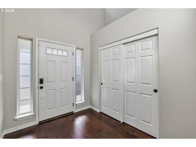 2137 N LEGACY Dr, Newberg, OR 97132
