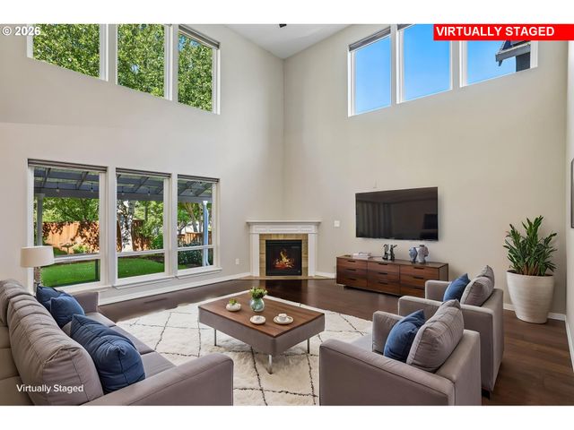 2137 N LEGACY Dr, Newberg, OR 97132
