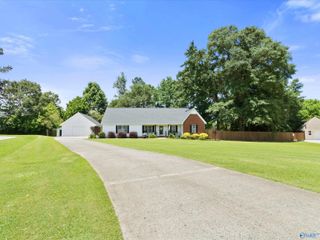 1406 Dan Avenue, Albertville, AL 35950