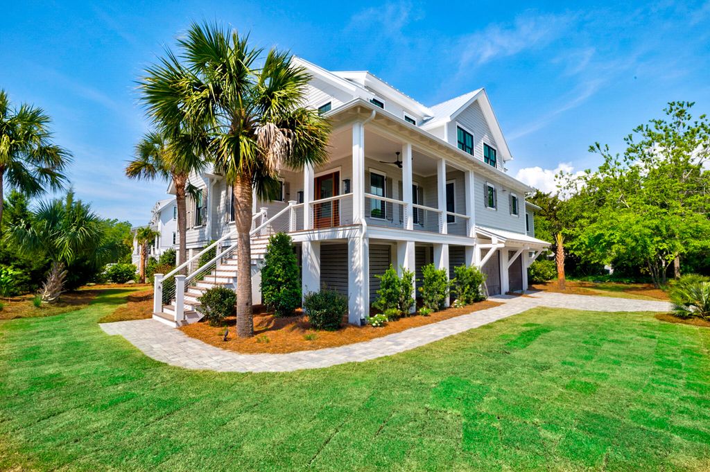 2870 Ion Avenue, Sullivans Island, SC 29482