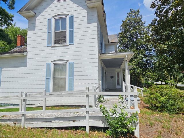 223 Lawsonville Avenue, Reidsville, NC 27320