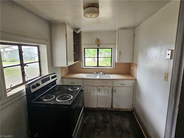 223 Lawsonville Avenue, Reidsville, NC 27320