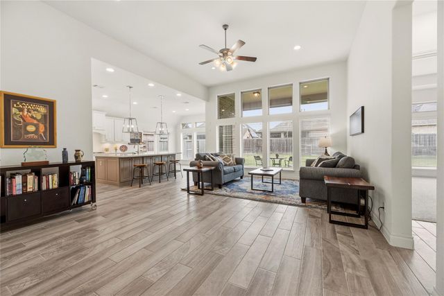 2415 Sunflower Cove Lane, Brookshire, TX 77423