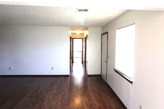 316 Falcon Court 3, Norman, OK 73069