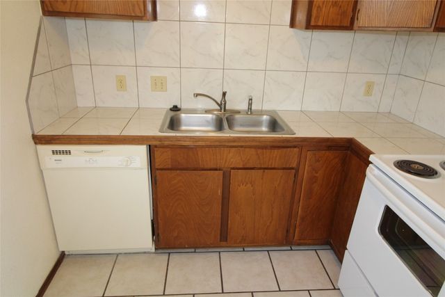 316 Falcon Court 3, Norman, OK 73069