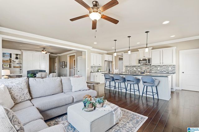 1800 SOUTHPOINTE DRIVE, Hoover, AL 35244