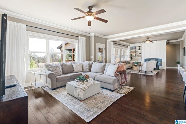 1800 SOUTHPOINTE DRIVE, Hoover, AL 35244