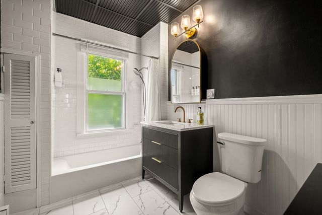 19 Walker St, Boston, MA 02129