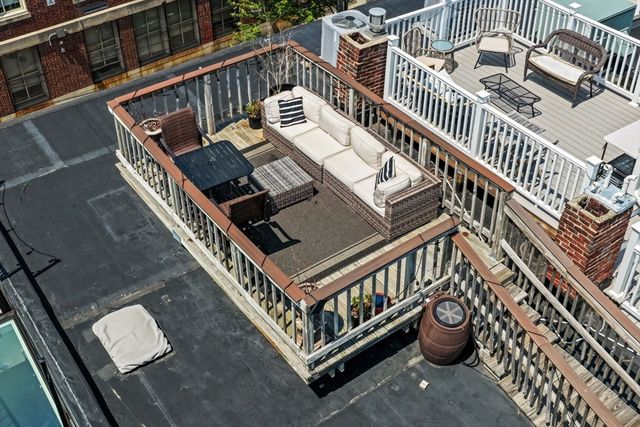 19 Walker St, Boston, MA 02129
