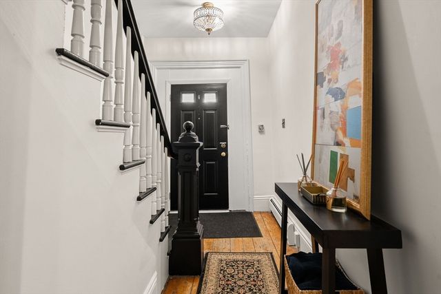 19 Walker St, Boston, MA 02129