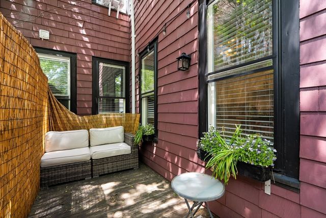 19 Walker St, Boston, MA 02129