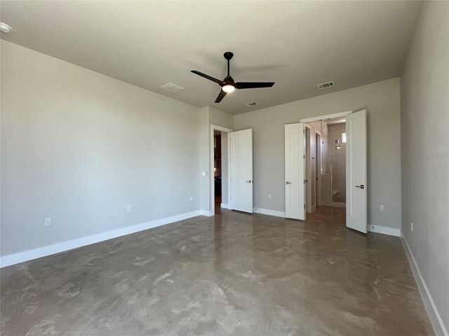 2105 Greenwood Ave A, Austin, TX 78723