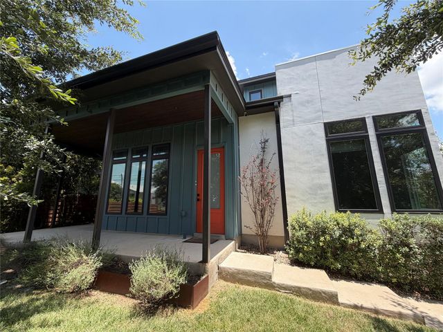 2105 Greenwood Ave A, Austin, TX 78723