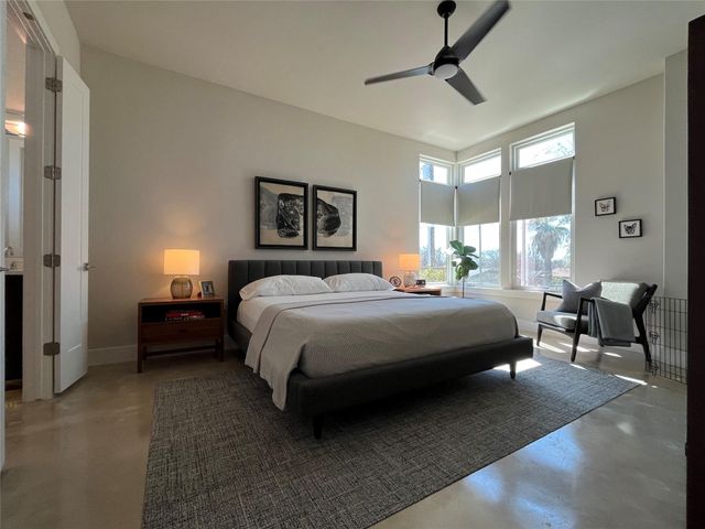 2105 Greenwood Ave A, Austin, TX 78723
