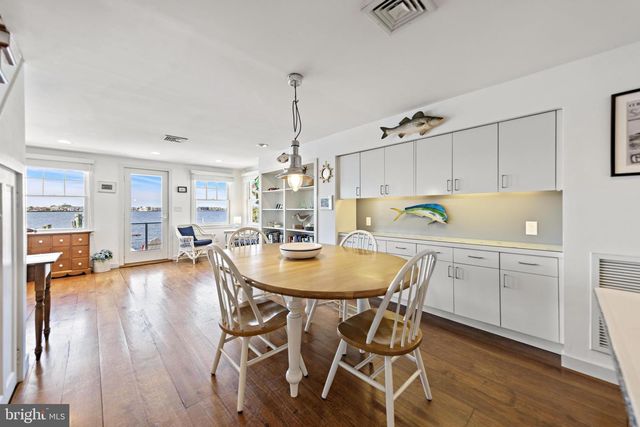 62 MAIDEN LN, Harvey Cedars, NJ 08008