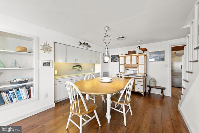 62 MAIDEN LN, Harvey Cedars, NJ 08008