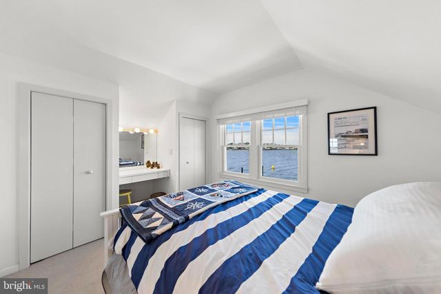 62 MAIDEN LN, Harvey Cedars, NJ 08008