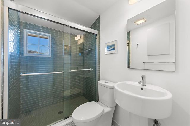 62 MAIDEN LN, Harvey Cedars, NJ 08008