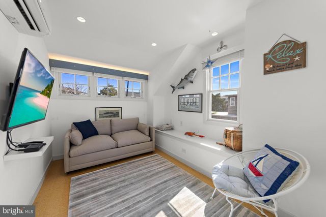 62 MAIDEN LN, Harvey Cedars, NJ 08008