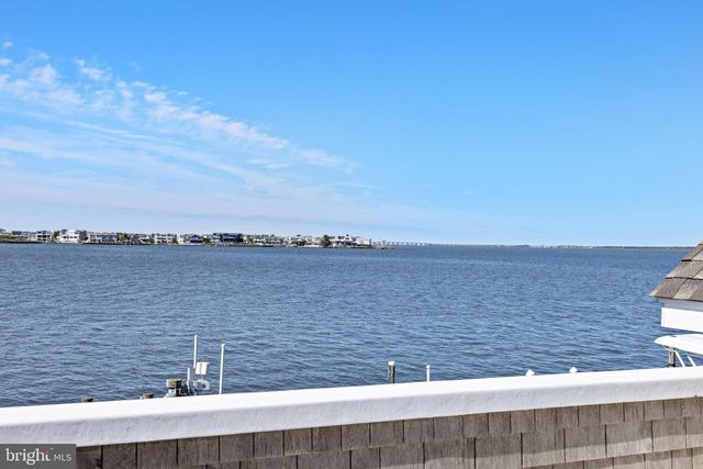 62 MAIDEN LN, Harvey Cedars, NJ 08008