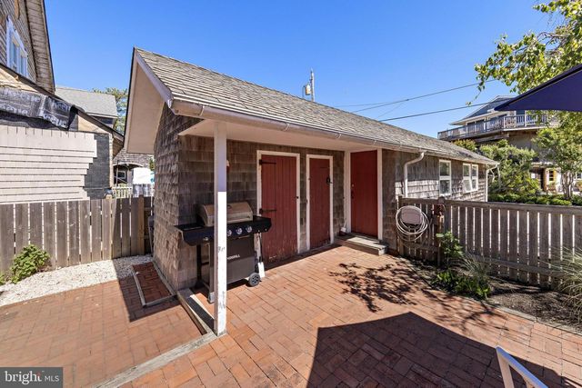 62 MAIDEN LN, Harvey Cedars, NJ 08008
