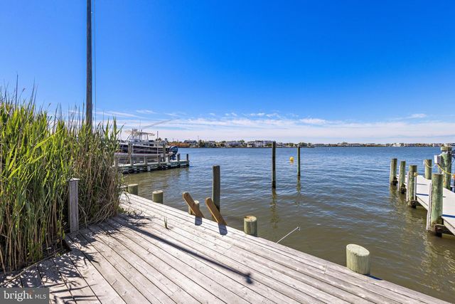 62 MAIDEN LN, Harvey Cedars, NJ 08008