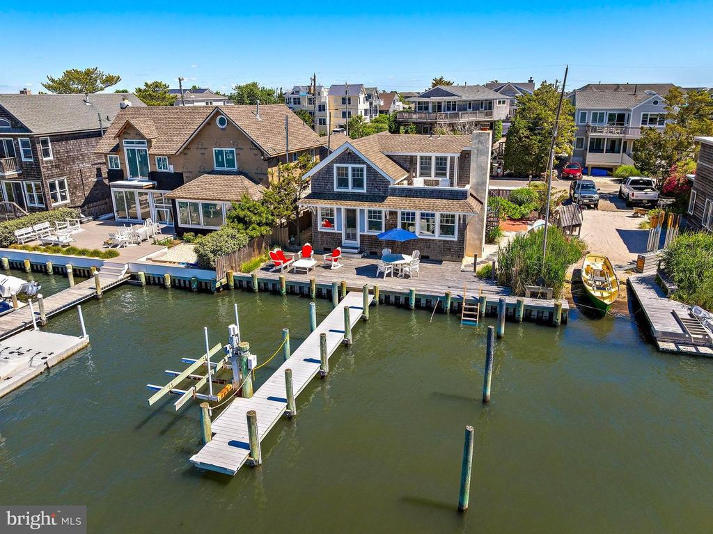 62 MAIDEN LN, Harvey Cedars, NJ 08008