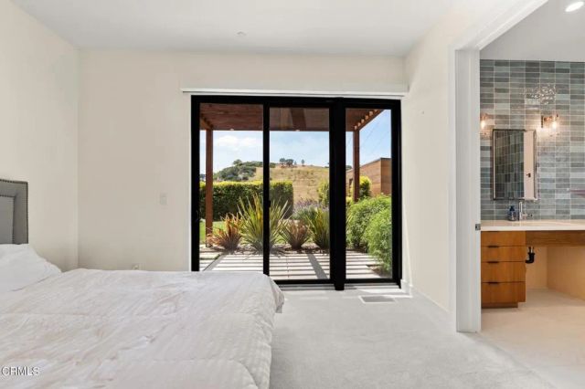 887 Via Ondulando, Ventura, CA 93003