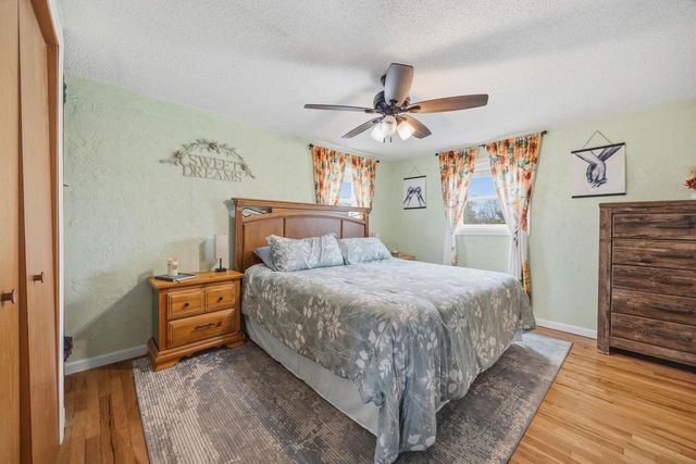 2425 S Oakhill Avenue, Janesville, WI 53546