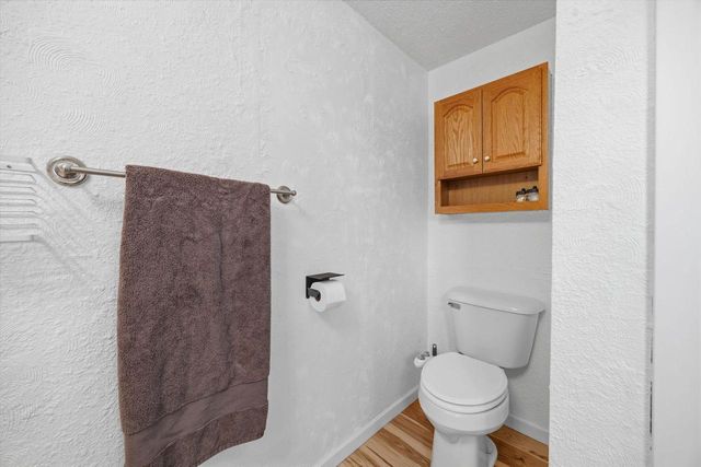 2425 S Oakhill Avenue, Janesville, WI 53546