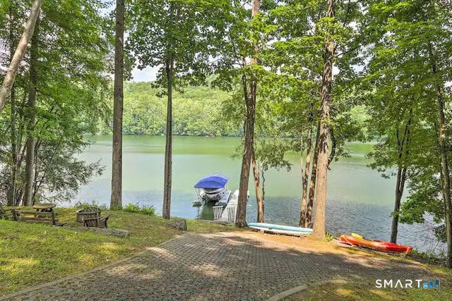 62 Riverford Road, Brookfield, CT 06804